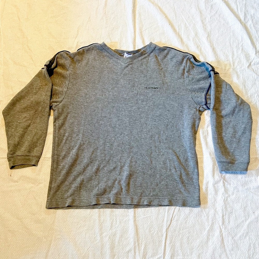 Old Navy Vintage Boy's Cotton Gray V-Neck Sweater With Green Accent Size 12
